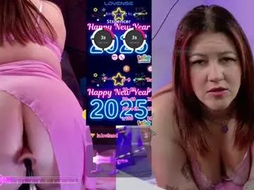 Girls free live sex cams: Check out the satisfaction of typing and cam2cam with our sensual livestreamers, who will teach you all about temptation and desires with their smoking hot physiques.