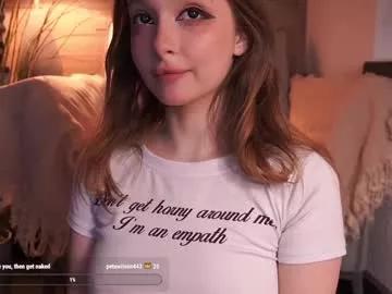Girls free live sex cams: Check out the satisfaction of typing and cam2cam with our sensual livestreamers, who will teach you all about temptation and desires with their smoking hot physiques.