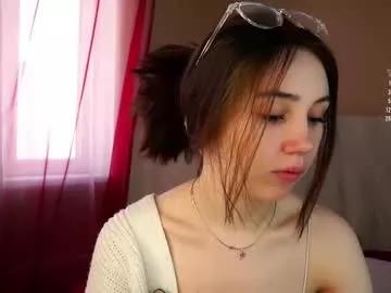 Girls free live sex cams: Check out the satisfaction of typing and cam2cam with our sensual livestreamers, who will teach you all about temptation and desires with their smoking hot physiques.