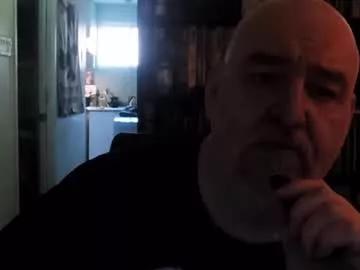 canada_bear from Chaturbate