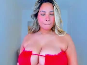 Girls free live sex cams: Check out the satisfaction of typing and cam2cam with our sensual livestreamers, who will teach you all about temptation and desires with their smoking hot physiques.