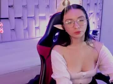 Girls free live sex cams: Check out the satisfaction of typing and cam2cam with our sensual livestreamers, who will teach you all about temptation and desires with their smoking hot physiques.