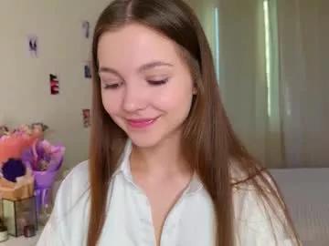 Girls free live sex cams: Check out the satisfaction of typing and cam2cam with our sensual livestreamers, who will teach you all about temptation and desires with their smoking hot physiques.