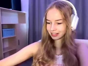 Girls free live sex cams: Check out the satisfaction of typing and cam2cam with our sensual livestreamers, who will teach you all about temptation and desires with their smoking hot physiques.