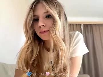 Girls free live sex cams: Check out the satisfaction of typing and cam2cam with our sensual livestreamers, who will teach you all about temptation and desires with their smoking hot physiques.