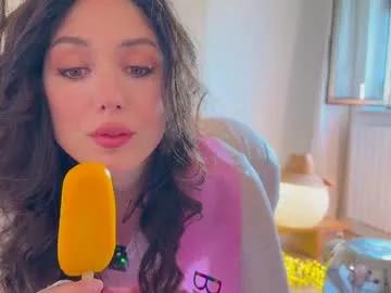 Girls free live sex cams: Check out the satisfaction of typing and cam2cam with our sensual livestreamers, who will teach you all about temptation and desires with their smoking hot physiques.