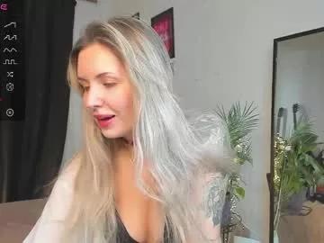 Spur your dreams, talk and cam2cam with smoking hot bigclit and assplay freechat cam hosts. Our picks of naughty trimmed-white, strapon & cheapest-privates-white live cams will incite your thirst. Discover their live productions here for free!