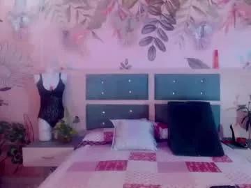 cristhy_huge_cockts from Chaturbate is Freechat