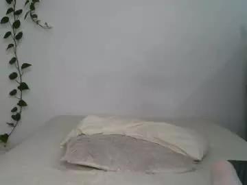 Girls free live sex cams: Check out the satisfaction of typing and cam2cam with our sensual livestreamers, who will teach you all about temptation and desires with their smoking hot physiques.