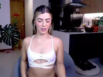 Girls free live sex cams: Check out the satisfaction of typing and cam2cam with our sensual livestreamers, who will teach you all about temptation and desires with their smoking hot physiques.