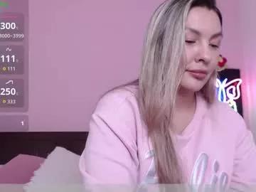 danika_bellaa from Chaturbate is Freechat