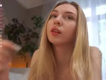 Spur your dreams, talk and cam2cam with smoking hot bigclit and assplay freechat cam hosts. Our picks of naughty trimmed-white, strapon & cheapest-privates-white live cams will incite your thirst. Discover their live productions here for free!