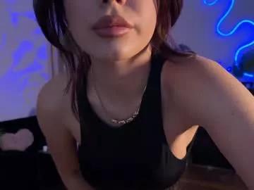 Girls free live sex cams: Check out the satisfaction of typing and cam2cam with our sensual livestreamers, who will teach you all about temptation and desires with their smoking hot physiques.
