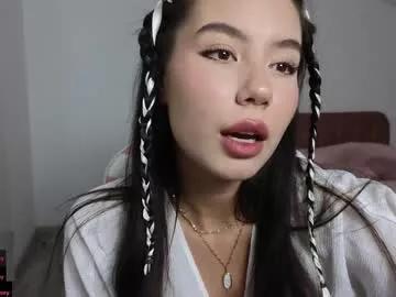 Girls free live sex cams: Check out the satisfaction of typing and cam2cam with our sensual livestreamers, who will teach you all about temptation and desires with their smoking hot physiques.