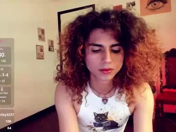 Girls free live sex cams: Check out the satisfaction of typing and cam2cam with our sensual livestreamers, who will teach you all about temptation and desires with their smoking hot physiques.