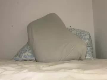 Girls free live sex cams: Check out the satisfaction of typing and cam2cam with our sensual livestreamers, who will teach you all about temptation and desires with their smoking hot physiques.