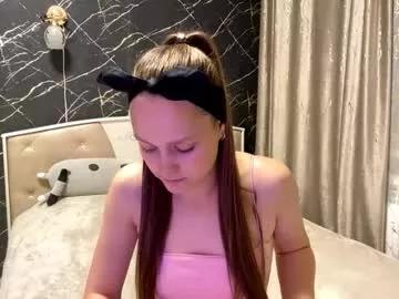 Girls free live sex cams: Check out the satisfaction of typing and cam2cam with our sensual livestreamers, who will teach you all about temptation and desires with their smoking hot physiques.