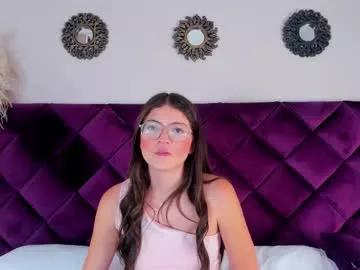 Girls free live sex cams: Check out the satisfaction of typing and cam2cam with our sensual livestreamers, who will teach you all about temptation and desires with their smoking hot physiques.