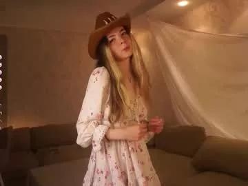 Girls free live sex cams: Check out the satisfaction of typing and cam2cam with our sensual livestreamers, who will teach you all about temptation and desires with their smoking hot physiques.