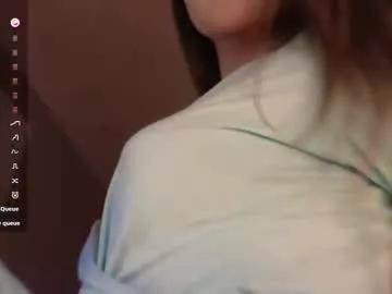 Girls free live sex cams: Check out the satisfaction of typing and cam2cam with our sensual livestreamers, who will teach you all about temptation and desires with their smoking hot physiques.