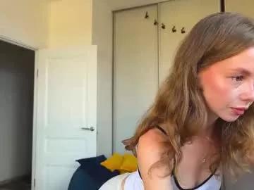 Girls free live sex cams: Check out the satisfaction of typing and cam2cam with our sensual livestreamers, who will teach you all about temptation and desires with their smoking hot physiques.