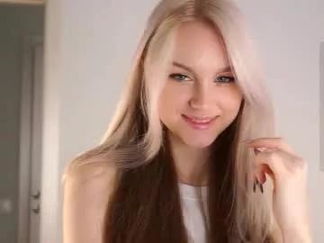 Girls free live sex cams: Check out the satisfaction of typing and cam2cam with our sensual livestreamers, who will teach you all about temptation and desires with their smoking hot physiques.