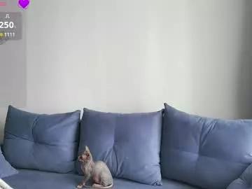 emy__lunar from Chaturbate is Freechat