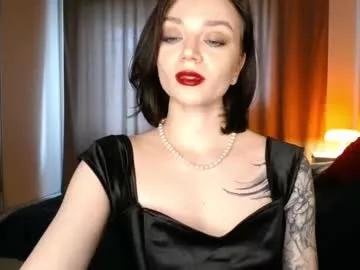 Girls free live sex cams: Check out the satisfaction of typing and cam2cam with our sensual livestreamers, who will teach you all about temptation and desires with their smoking hot physiques.