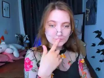 Girls free live sex cams: Check out the satisfaction of typing and cam2cam with our sensual livestreamers, who will teach you all about temptation and desires with their smoking hot physiques.