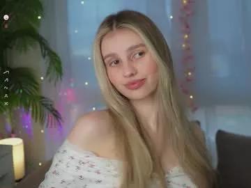Spur your dreams, talk and cam2cam with smoking hot bigclit and assplay freechat cam hosts. Our picks of naughty trimmed-white, strapon & cheapest-privates-white live cams will incite your thirst. Discover their live productions here for free!