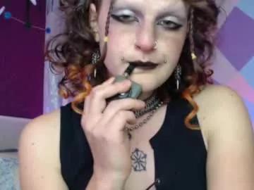 Discover the thrill of findom with our livestreamers, featuring butt-naked wildness while dancing and playing with their intimate vibrating toys.