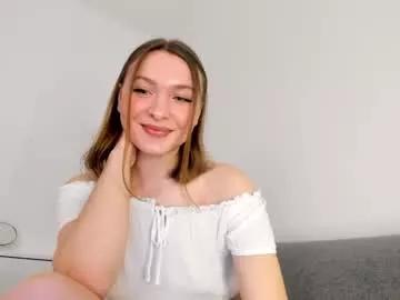Girls free live sex cams: Check out the satisfaction of typing and cam2cam with our sensual livestreamers, who will teach you all about temptation and desires with their smoking hot physiques.