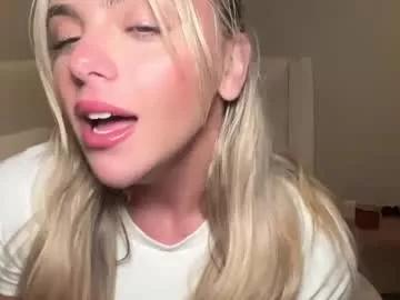 Girls free live sex cams: Check out the satisfaction of typing and cam2cam with our sensual livestreamers, who will teach you all about temptation and desires with their smoking hot physiques.