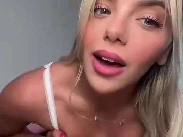 Girls free live sex cams: Check out the satisfaction of typing and cam2cam with our sensual livestreamers, who will teach you all about temptation and desires with their smoking hot physiques.