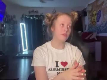 Discover the thrill of findom with our livestreamers, featuring butt-naked wildness while dancing and playing with their intimate vibrating toys.