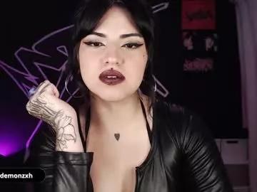 Discover the thrill of findom with our livestreamers, featuring butt-naked wildness while dancing and playing with their intimate vibrating toys.