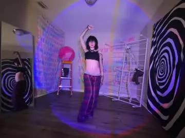 Girls free live sex cams: Check out the satisfaction of typing and cam2cam with our sensual livestreamers, who will teach you all about temptation and desires with their smoking hot physiques.