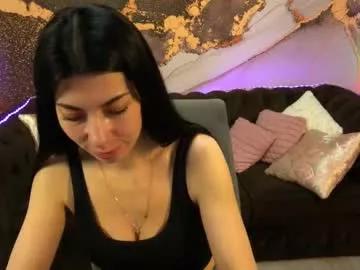 Girls free live sex cams: Check out the satisfaction of typing and cam2cam with our sensual livestreamers, who will teach you all about temptation and desires with their smoking hot physiques.