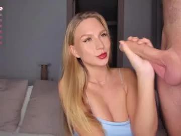 Girls free live sex cams: Check out the satisfaction of typing and cam2cam with our sensual livestreamers, who will teach you all about temptation and desires with their smoking hot physiques.