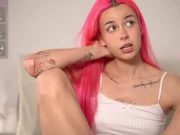 Girls free live sex cams: Check out the satisfaction of typing and cam2cam with our sensual livestreamers, who will teach you all about temptation and desires with their smoking hot physiques.