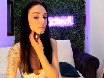Girls free live sex cams: Check out the satisfaction of typing and cam2cam with our sensual livestreamers, who will teach you all about temptation and desires with their smoking hot physiques.