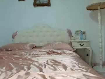Girls free live sex cams: Check out the satisfaction of typing and cam2cam with our sensual livestreamers, who will teach you all about temptation and desires with their smoking hot physiques.