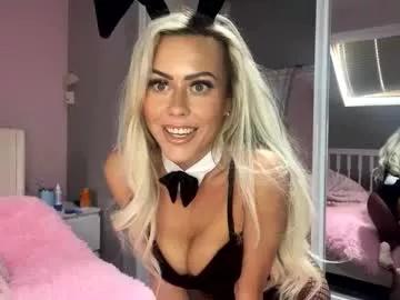 Girls free live sex cams: Check out the satisfaction of typing and cam2cam with our sensual livestreamers, who will teach you all about temptation and desires with their smoking hot physiques.