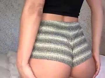 Girls free live sex cams: Check out the satisfaction of typing and cam2cam with our sensual livestreamers, who will teach you all about temptation and desires with their smoking hot physiques.