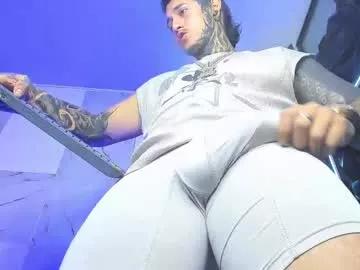 Girls free live sex cams: Check out the satisfaction of typing and cam2cam with our sensual livestreamers, who will teach you all about temptation and desires with their smoking hot physiques.