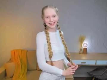 Spur your dreams, talk and cam2cam with smoking hot bigclit and assplay freechat cam hosts. Our picks of naughty trimmed-white, strapon & cheapest-privates-white live cams will incite your thirst. Discover their live productions here for free!