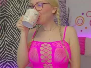 Looking for the hottest and most personalized adult freechat sex cam experience? Look no further than our mature page. With so many to select from