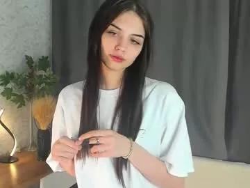 Girls free live sex cams: Check out the satisfaction of typing and cam2cam with our sensual livestreamers, who will teach you all about temptation and desires with their smoking hot physiques.