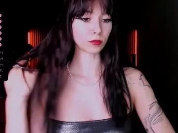 Girls free live sex cams: Check out the satisfaction of typing and cam2cam with our sensual livestreamers, who will teach you all about temptation and desires with their smoking hot physiques.