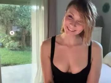 Girls free live sex cams: Check out the satisfaction of typing and cam2cam with our sensual livestreamers, who will teach you all about temptation and desires with their smoking hot physiques.
